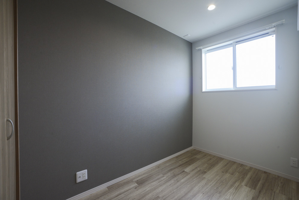 洋室2:外壁側を向いたアングル※202号室