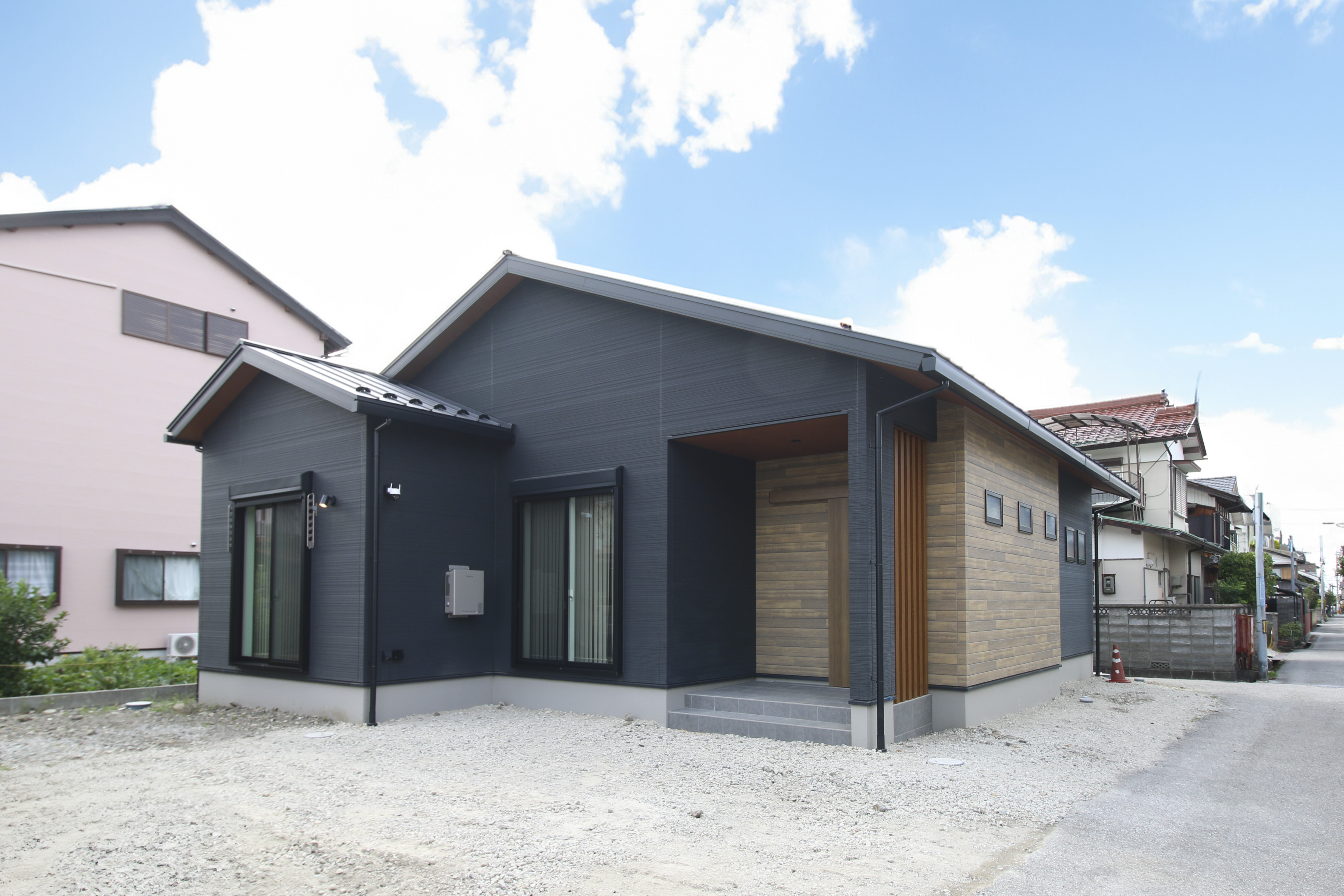 彦根市芹橋一丁目/新築戸建/平屋5号地/IoTハウス 写真